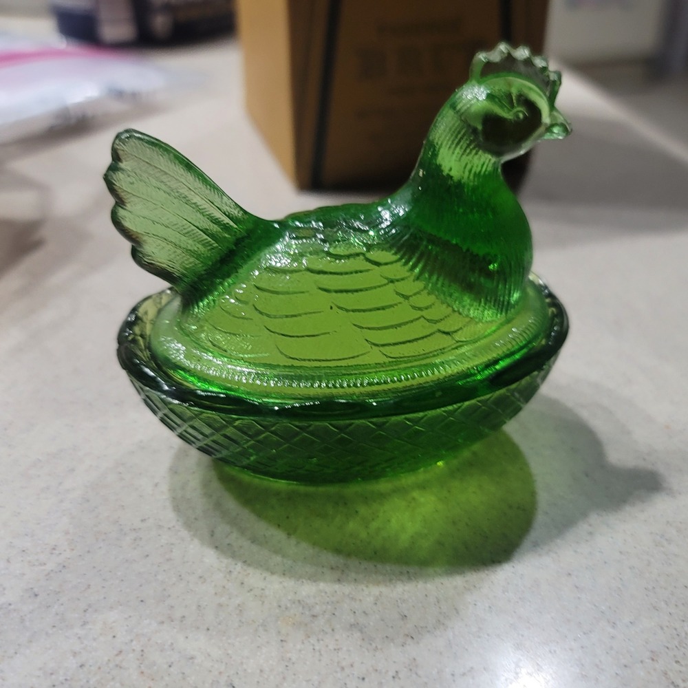 Vintage Green Glass Hen on Nest 4" Trinket Farmhouse Salt Cellar 2 Piece Set